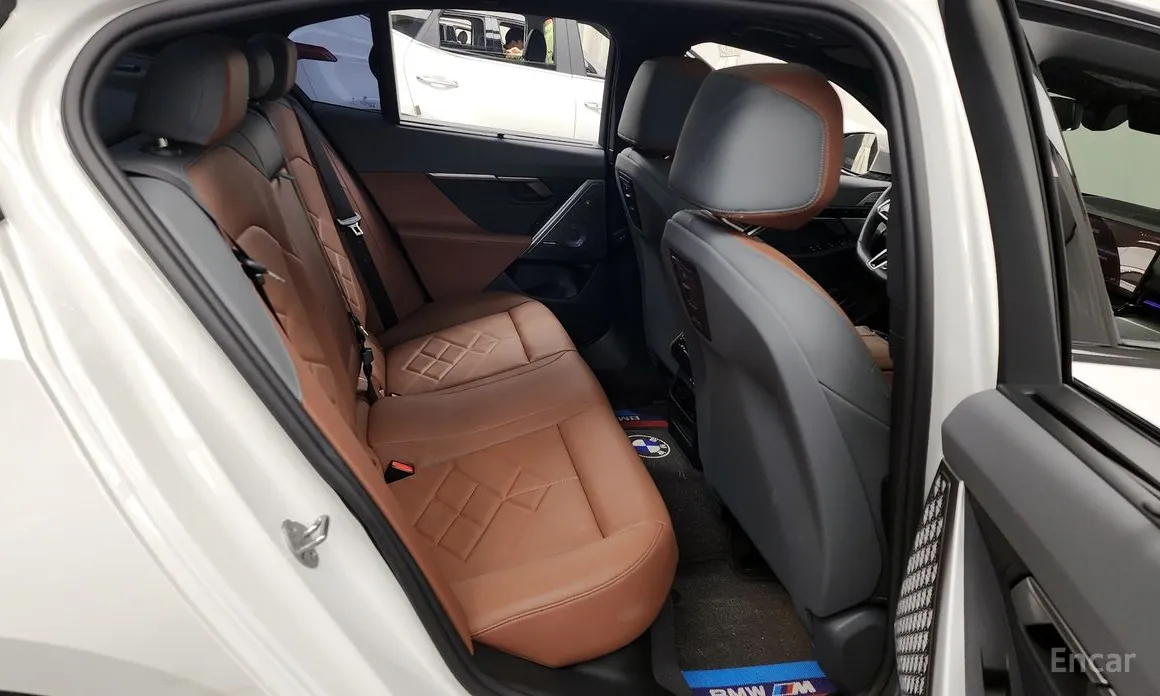 Фото 12 - BMW 5 Series