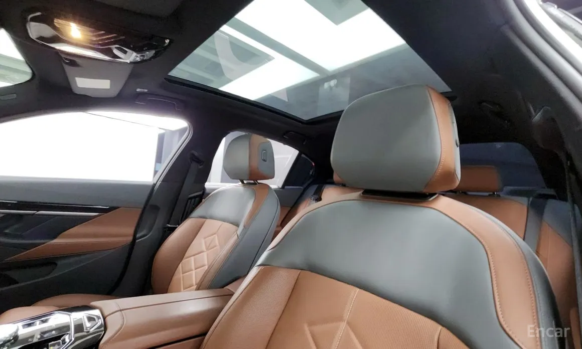 Фото 19 - BMW 5 Series