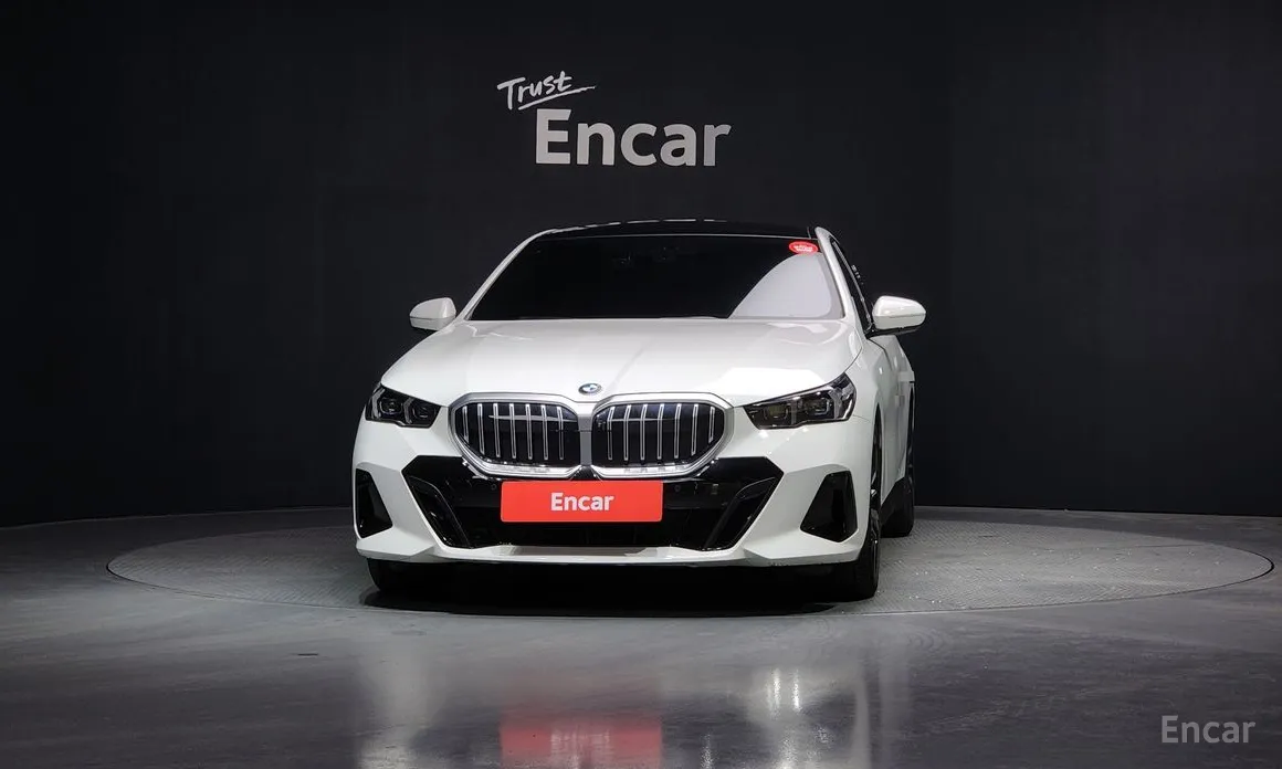 Фото 3 - BMW 5 Series