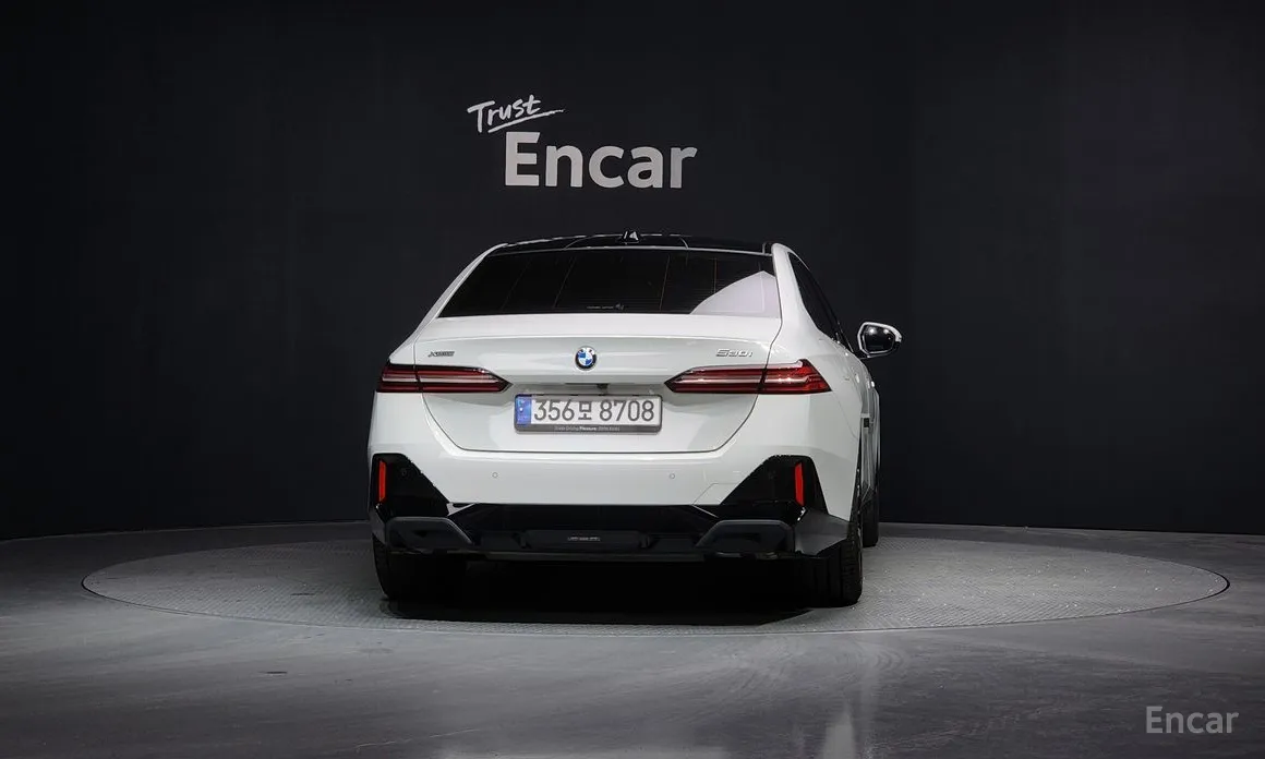 Фото 4 - BMW 5 Series