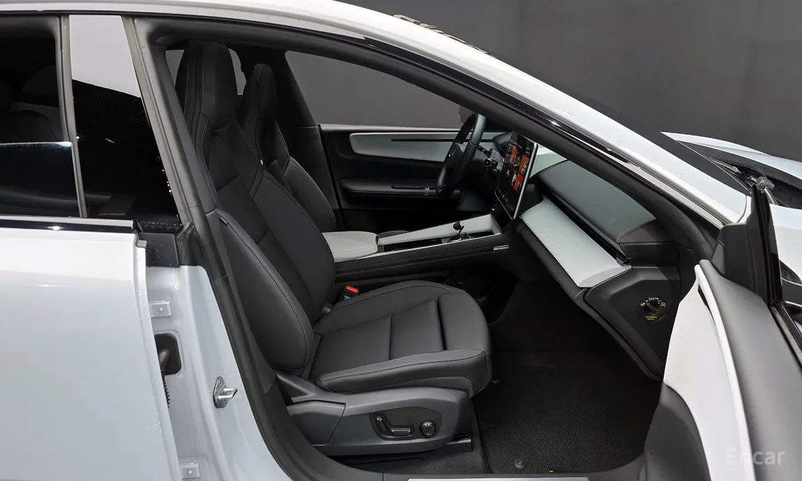 Фото 11 - Polestar 4