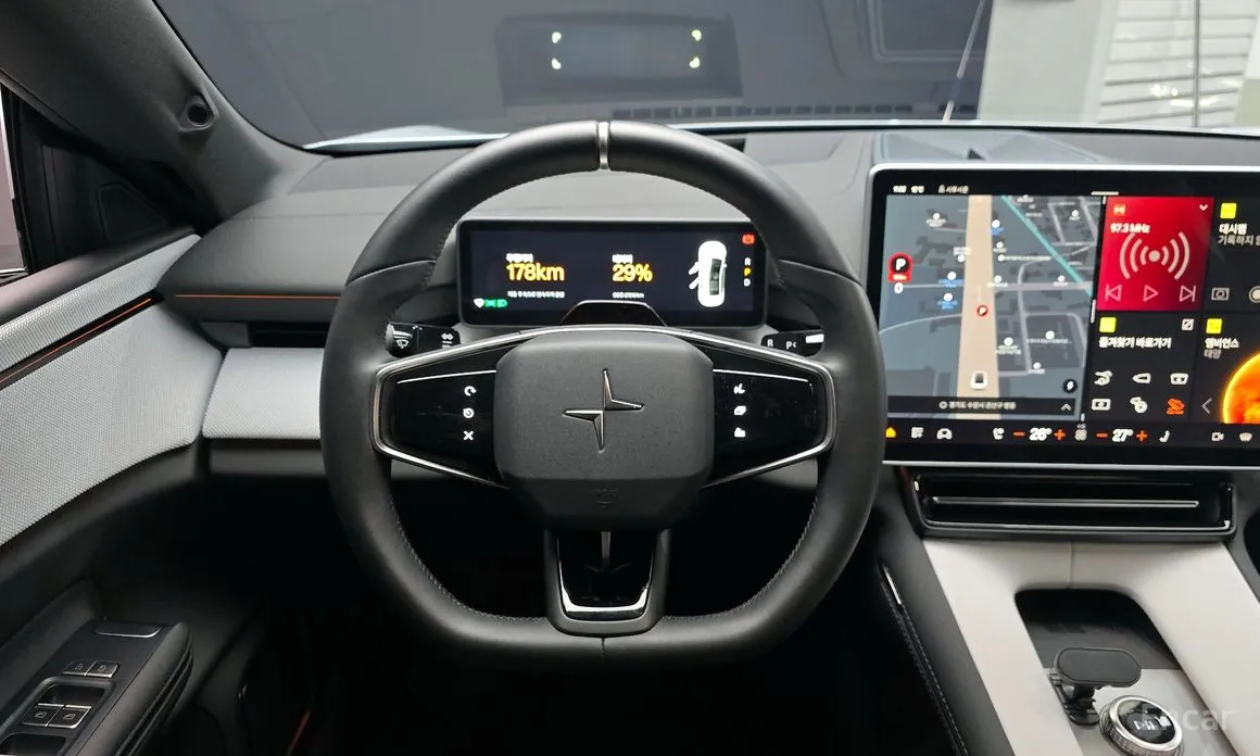 Фото 13 - Polestar 4