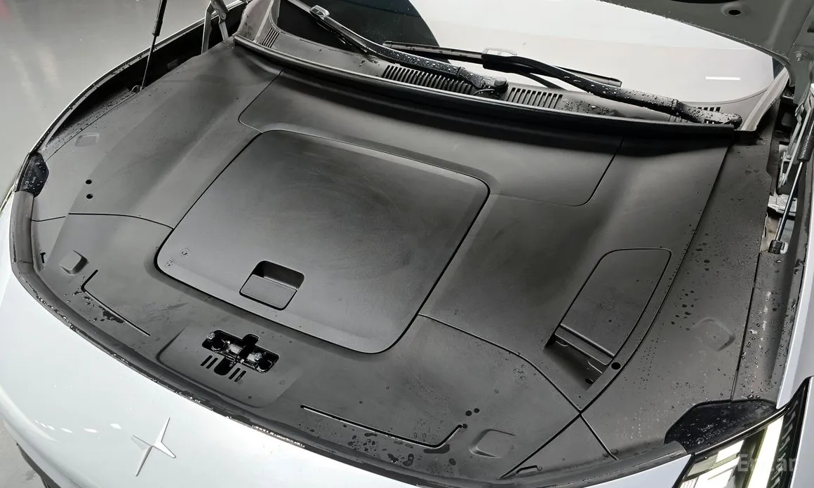 Фото 6 - Polestar 4