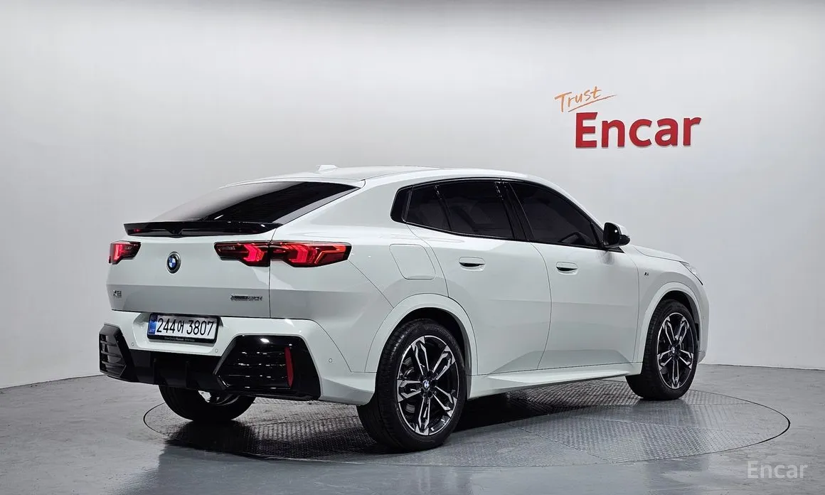 Фото 2 - BMW X2 (F39)