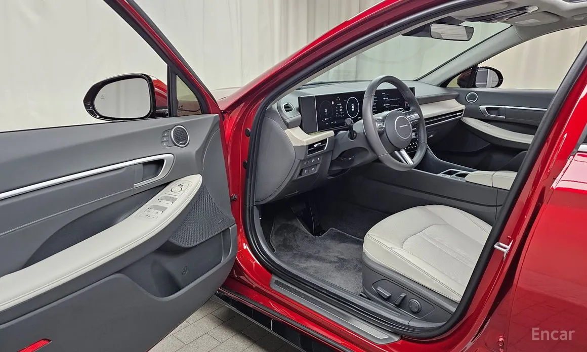 Фото 10 - Hyundai Sonata