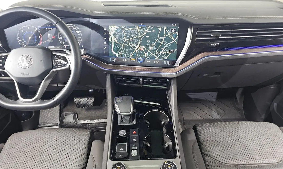 Фото 14 - Volkswagen Touareg