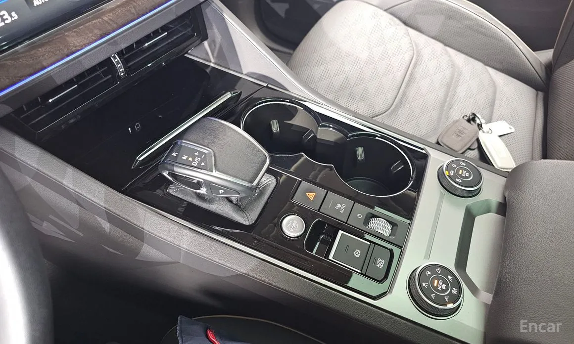 Фото 9 - Volkswagen Touareg