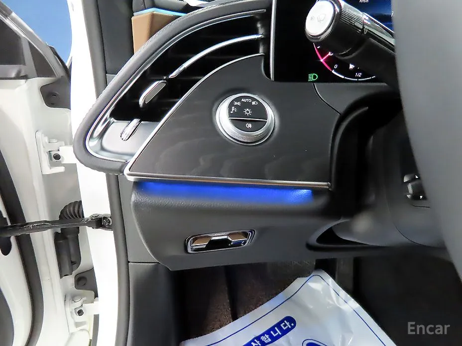 Фото 15 - Mercedes-Benz E-Class