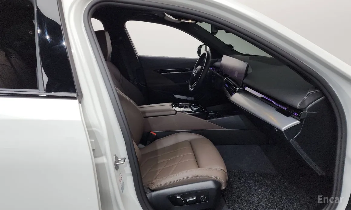 Фото 11 - BMW 5 Series