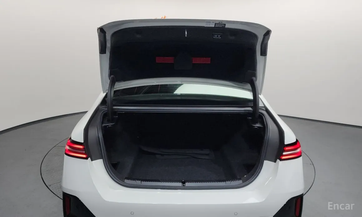 Фото 20 - BMW 5 Series