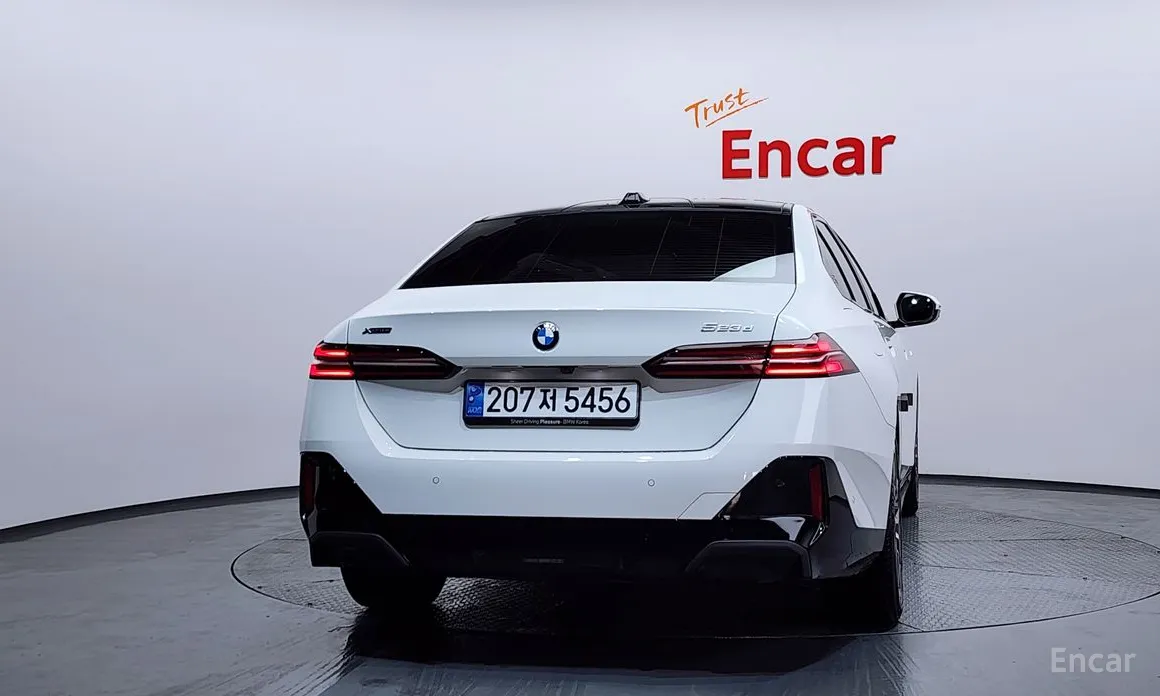 Фото 4 - BMW 5 Series