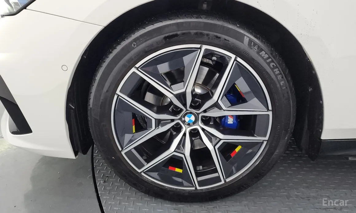 Фото 5 - BMW 5 Series