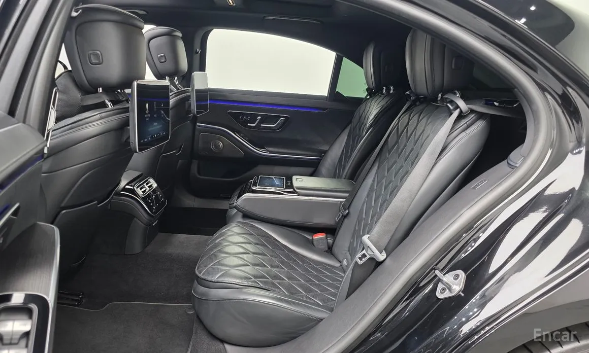 Фото 12 - Mercedes-Benz S-Class