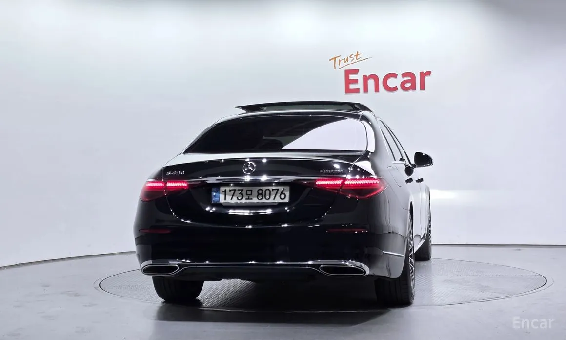 Фото 4 - Mercedes-Benz S-Class