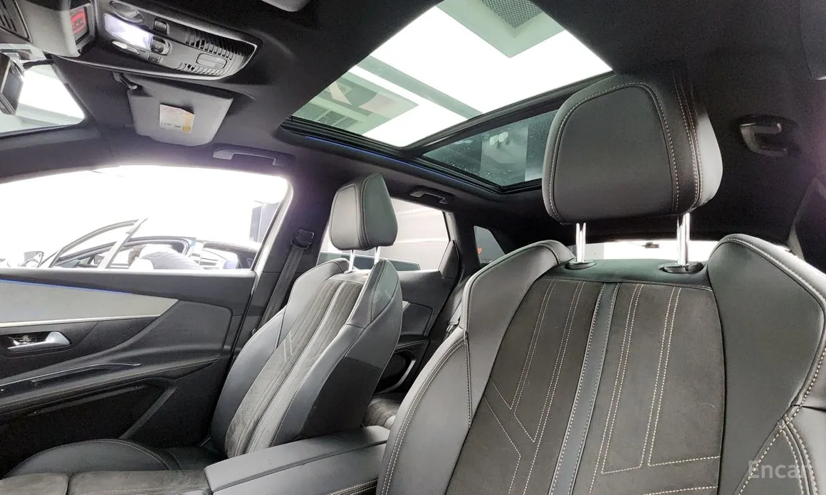 Фото 19 - Peugeot 3008