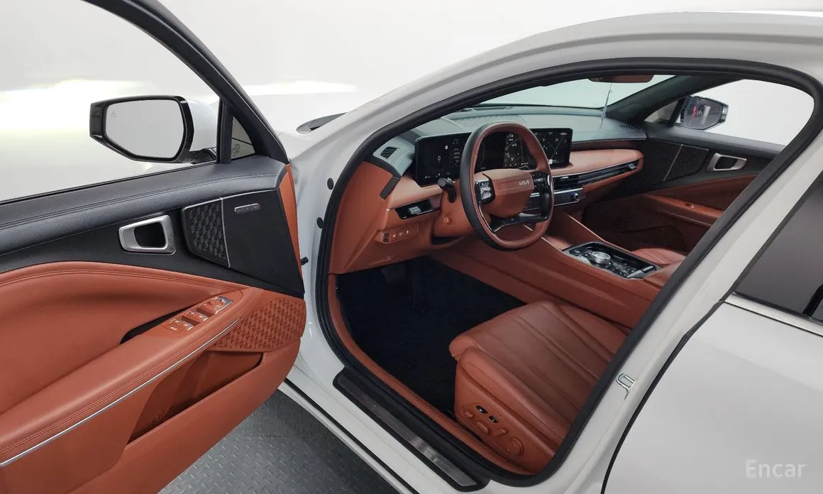 Фото 10 - Kia K8