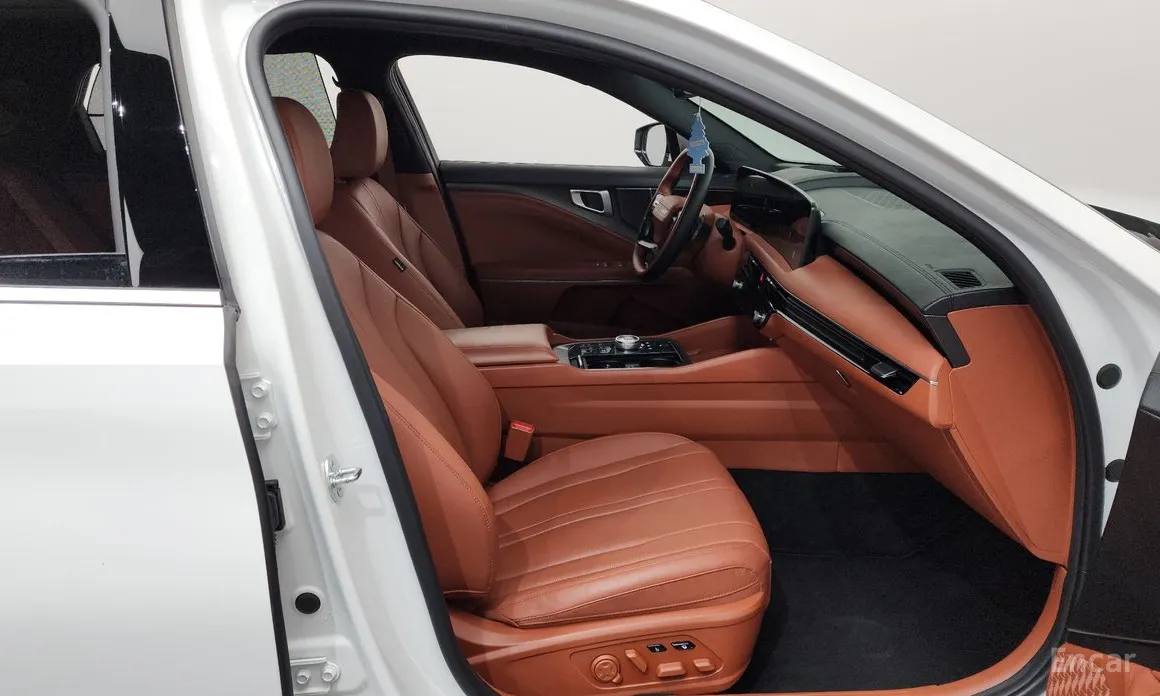 Фото 11 - Kia K8