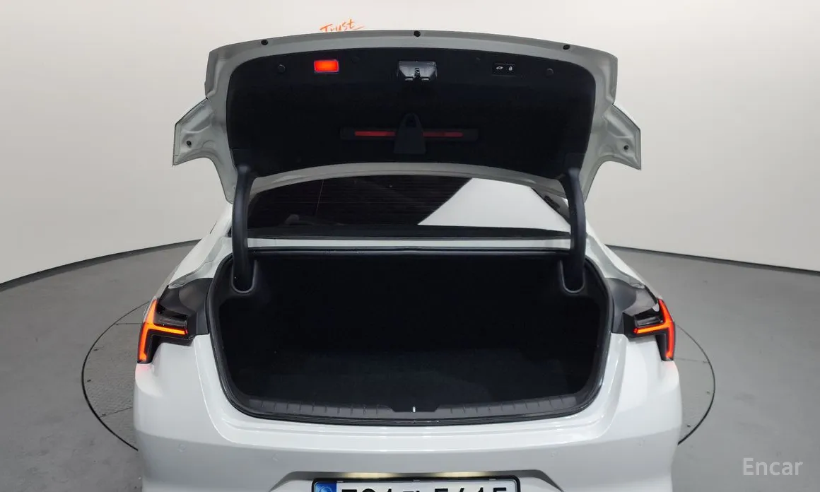 Фото 20 - Kia K8