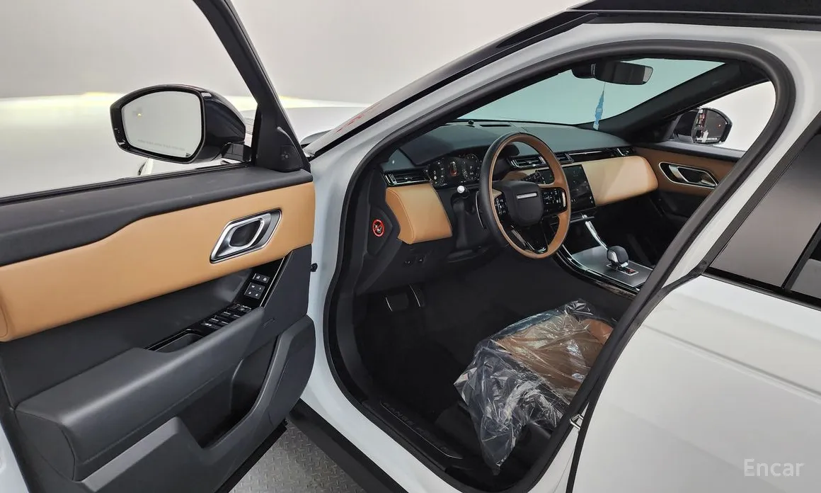 Фото 10 - Land Rover Range Rover Velar