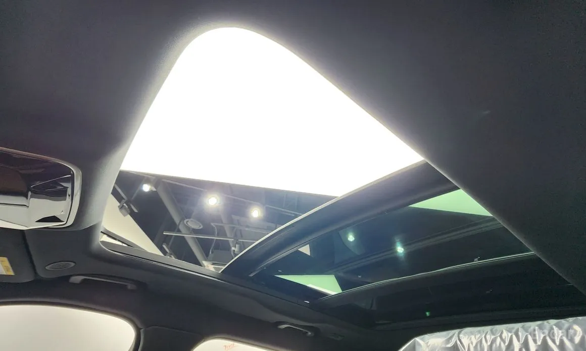 Фото 18 - Land Rover Range Rover Velar