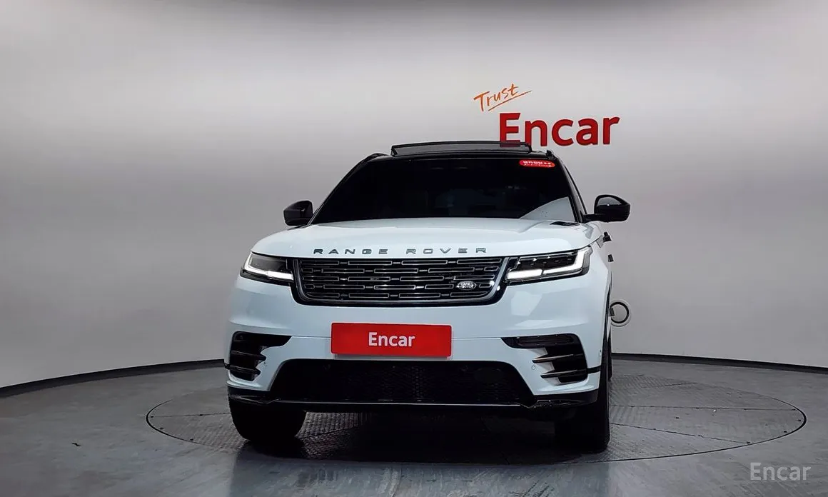 Фото 3 - Land Rover Range Rover Velar