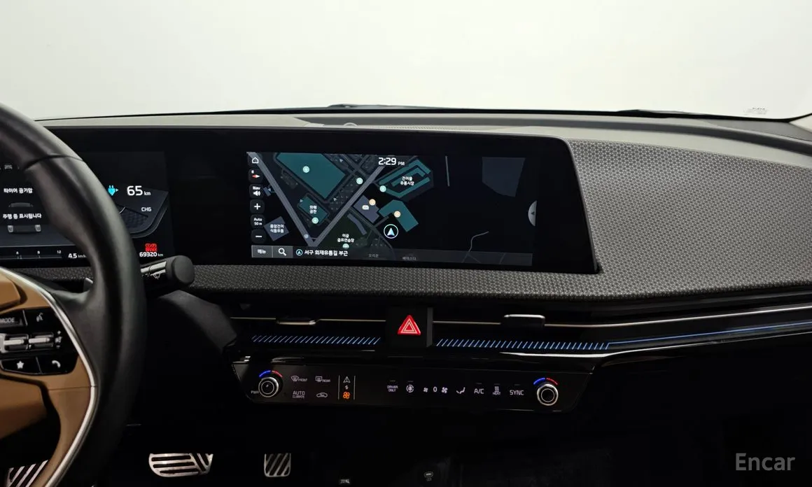 Фото 14 - Kia EV6