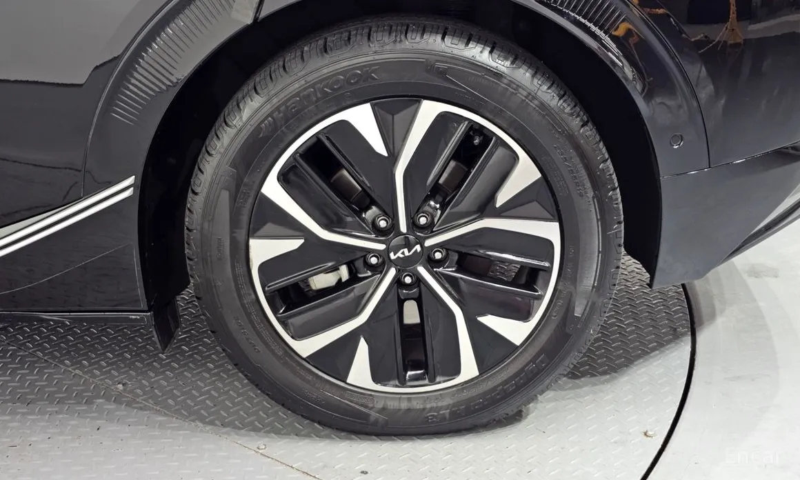 Фото 5 - Kia EV6