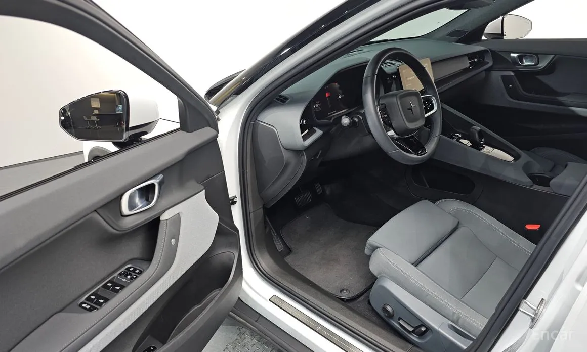 Фото 11 - Polestar 2