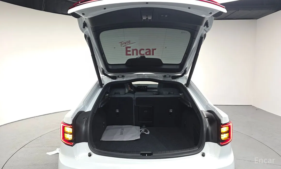 Фото 20 - Polestar 2