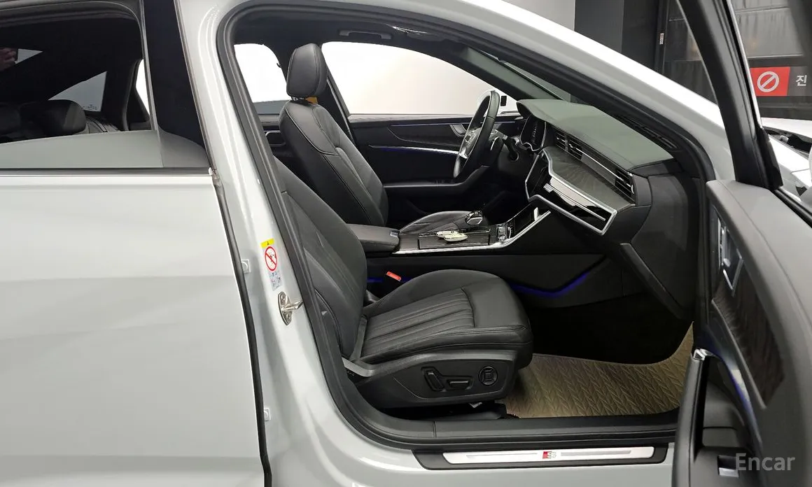 Фото 11 - Audi A6