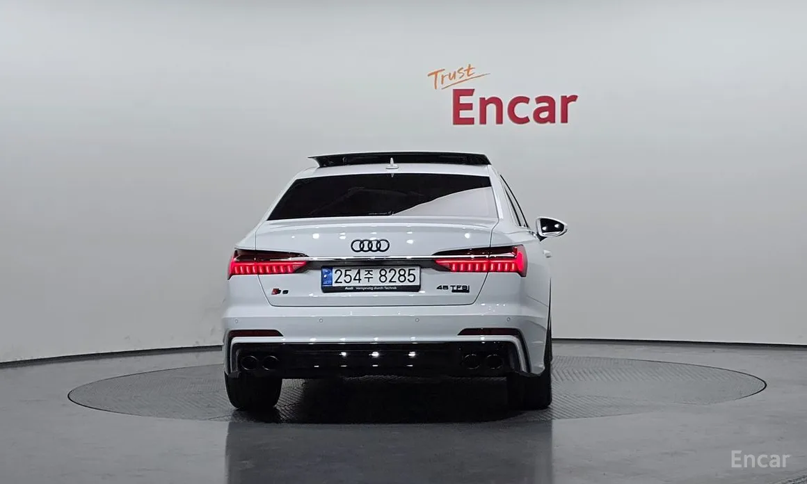 Фото 4 - Audi A6