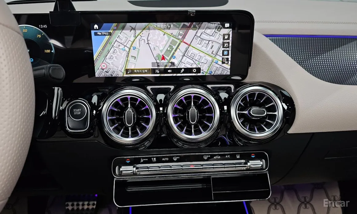 Фото 14 - Mercedes-Benz EQA