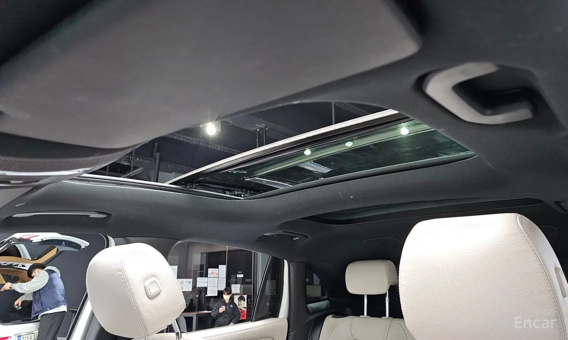 Фото 17 - Mercedes-Benz EQA