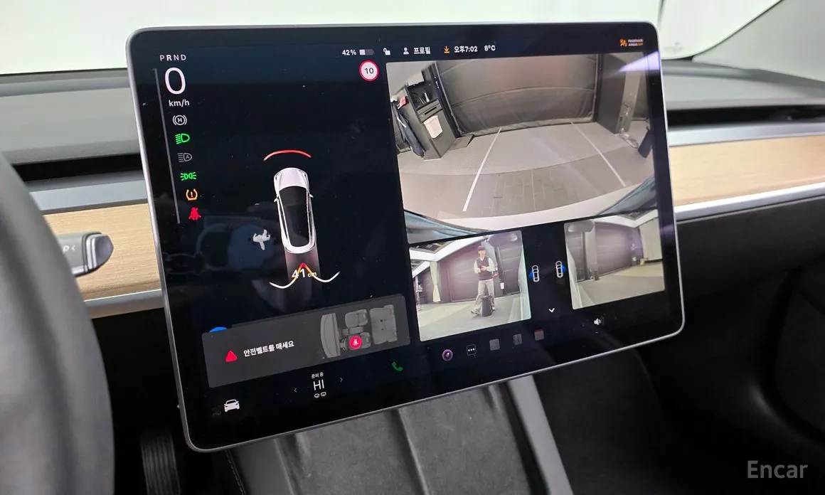 Фото 15 - Tesla Model 3