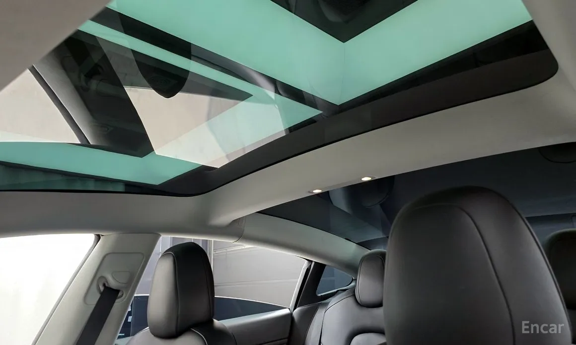 Фото 18 - Tesla Model 3