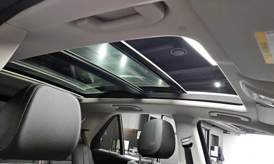 Фото 18 - Mercedes-Benz GLE-Class