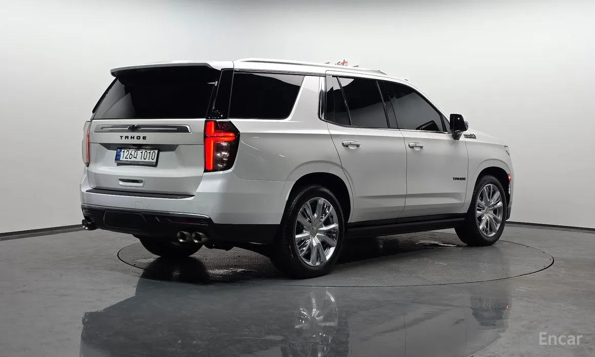 Фото 2 - Chevrolet Tahoe