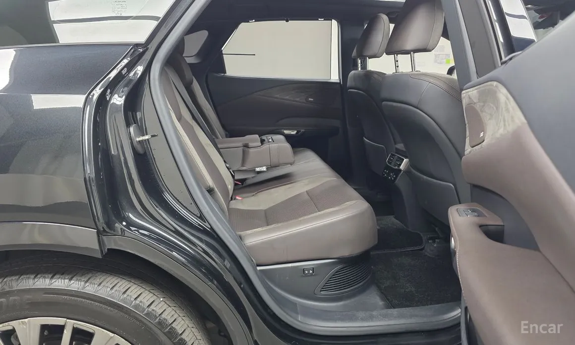 Фото 12 - Lexus RX