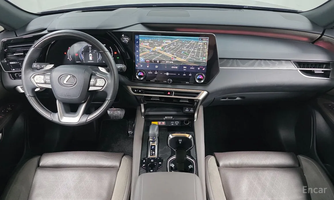 Фото 7 - Lexus RX