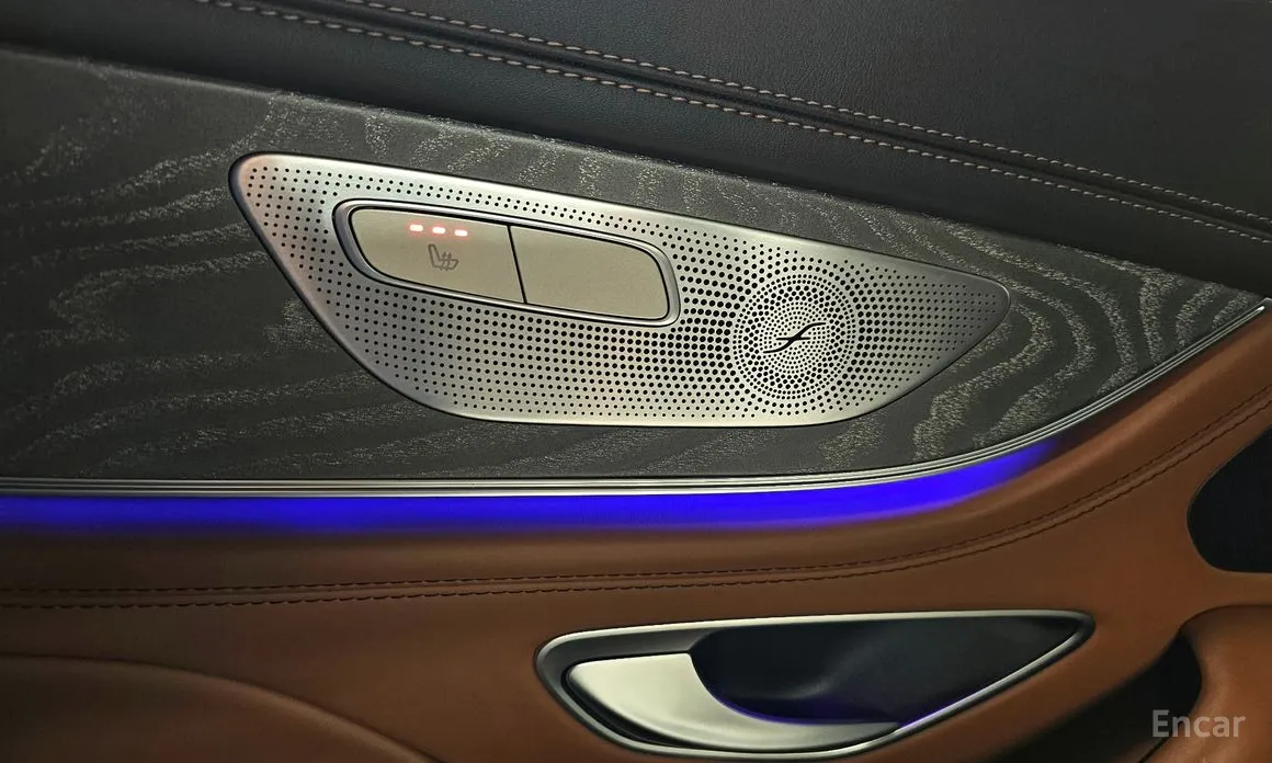 Фото 18 - Mercedes-Benz AMG GT