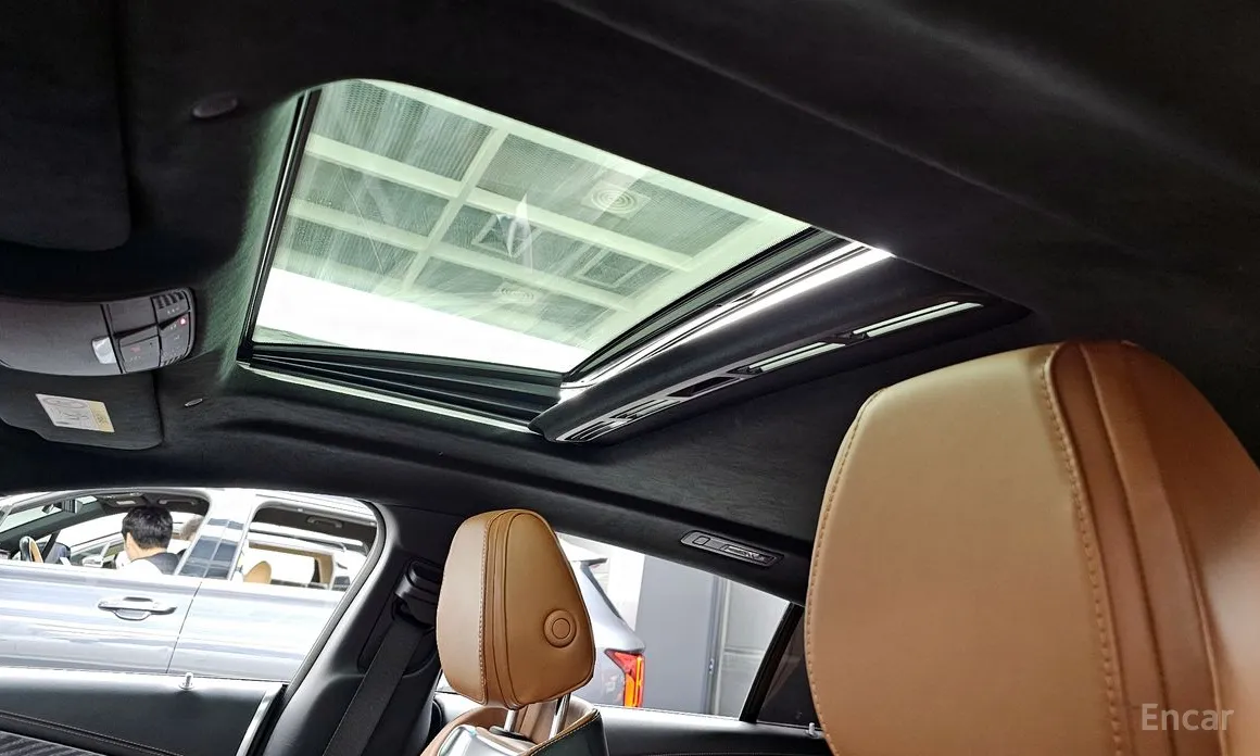 Фото 19 - Mercedes-Benz AMG GT