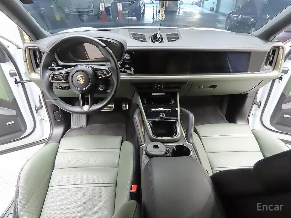 Фото 10 - Porsche Cayenne