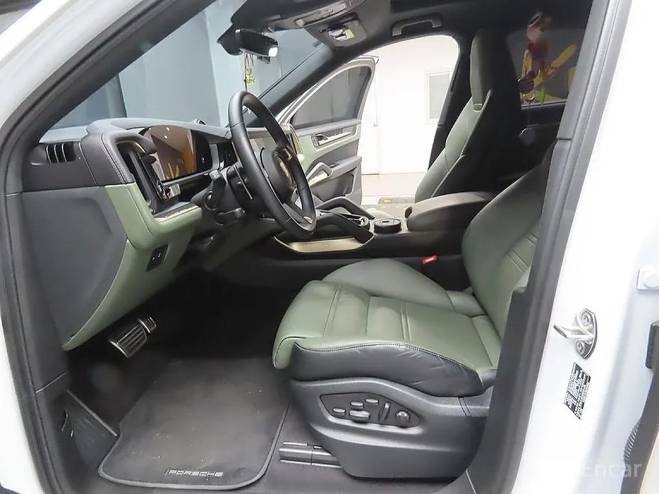 Фото 11 - Porsche Cayenne