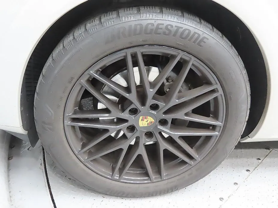 Фото 5 - Porsche Cayenne