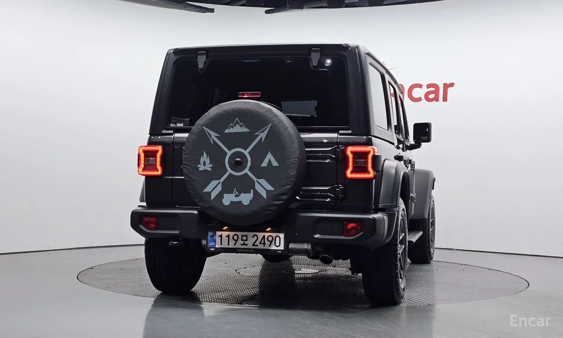 Фото 4 - Jeep Wrangler