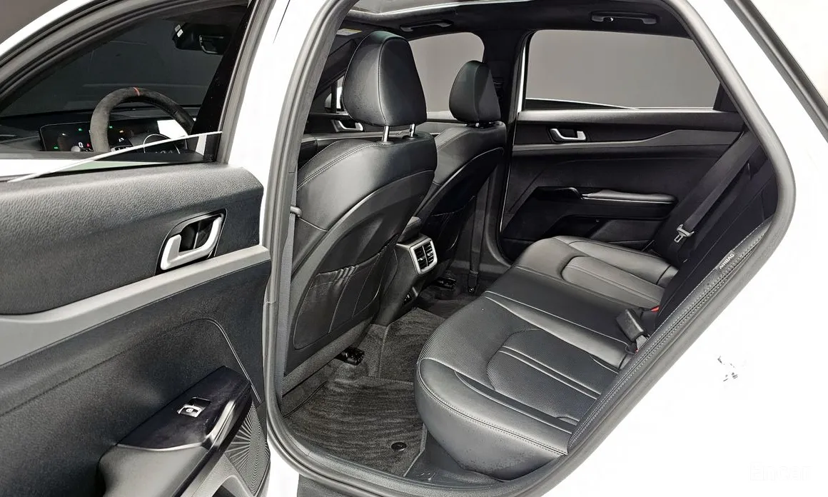 Фото 12 - Kia K5