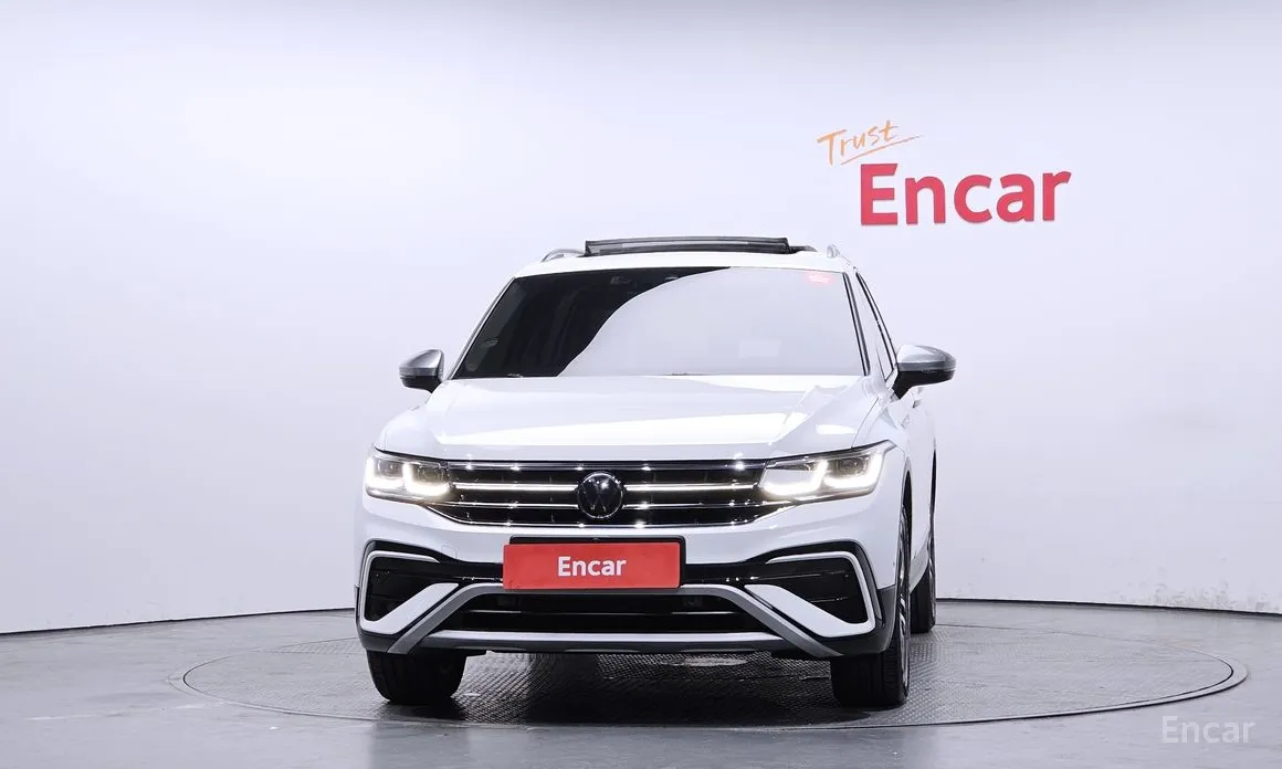 Фото 3 - Volkswagen Tiguan