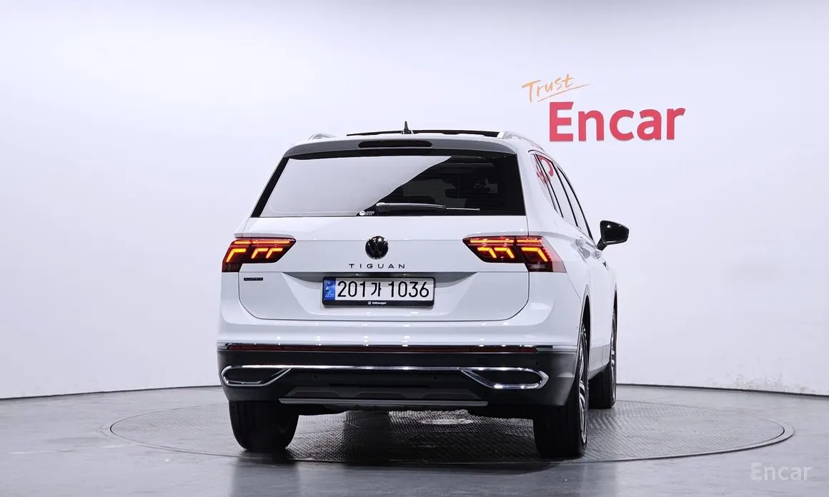 Фото 4 - Volkswagen Tiguan