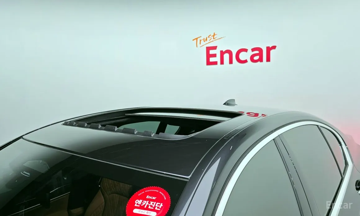 Фото 20 - BMW 7 Series