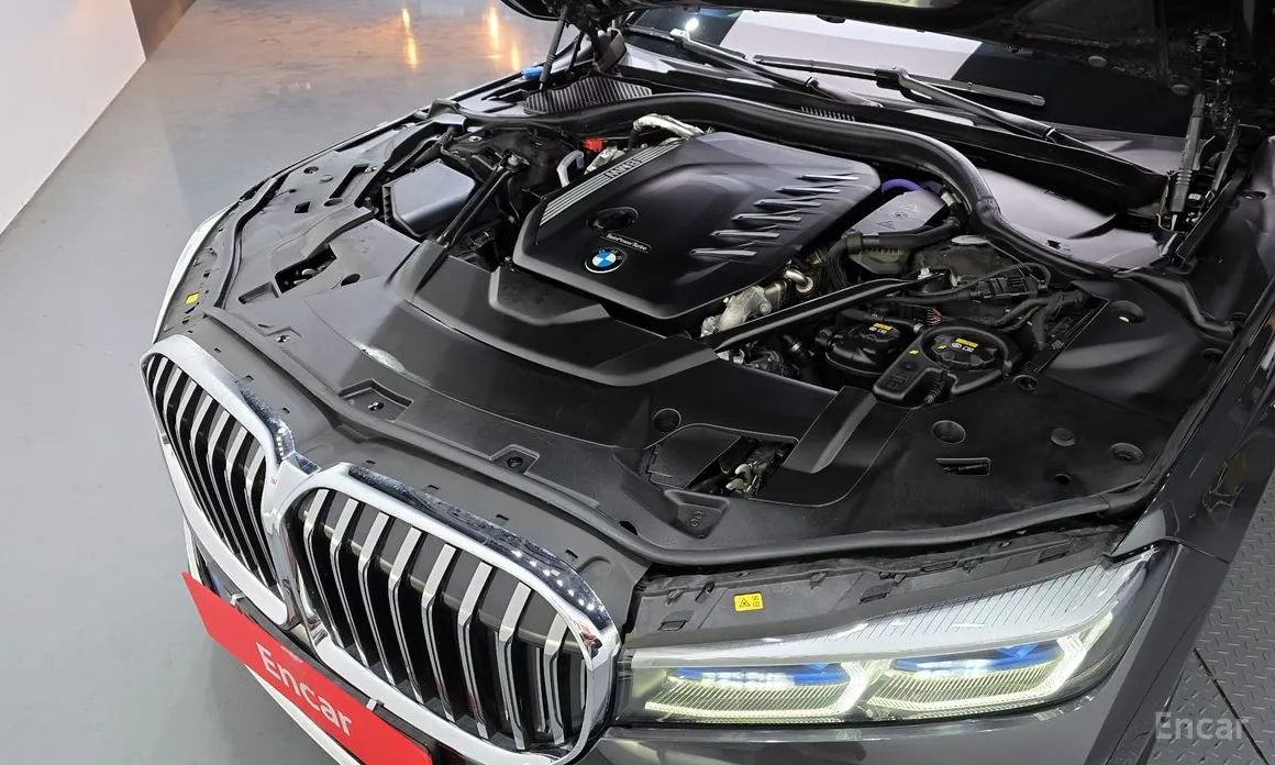 Фото 6 - BMW 7 Series